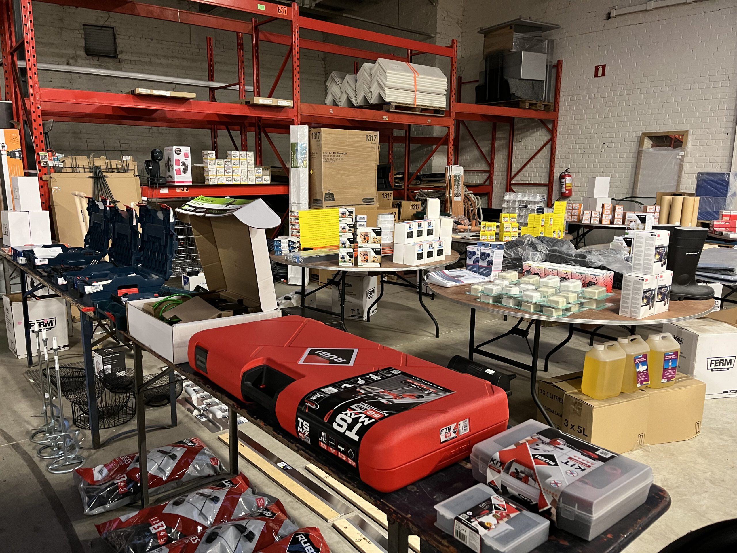 Opkoper bouwgereedschap