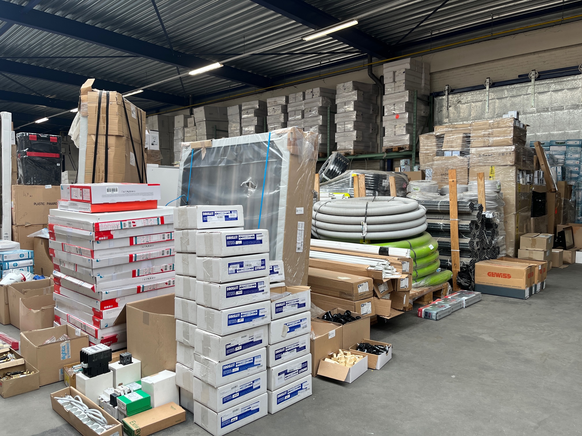 Onze veilingen bieden een snelle en efficiënte manier om faillissementsgoederen te verkopen en het beste resultaat te behalen.