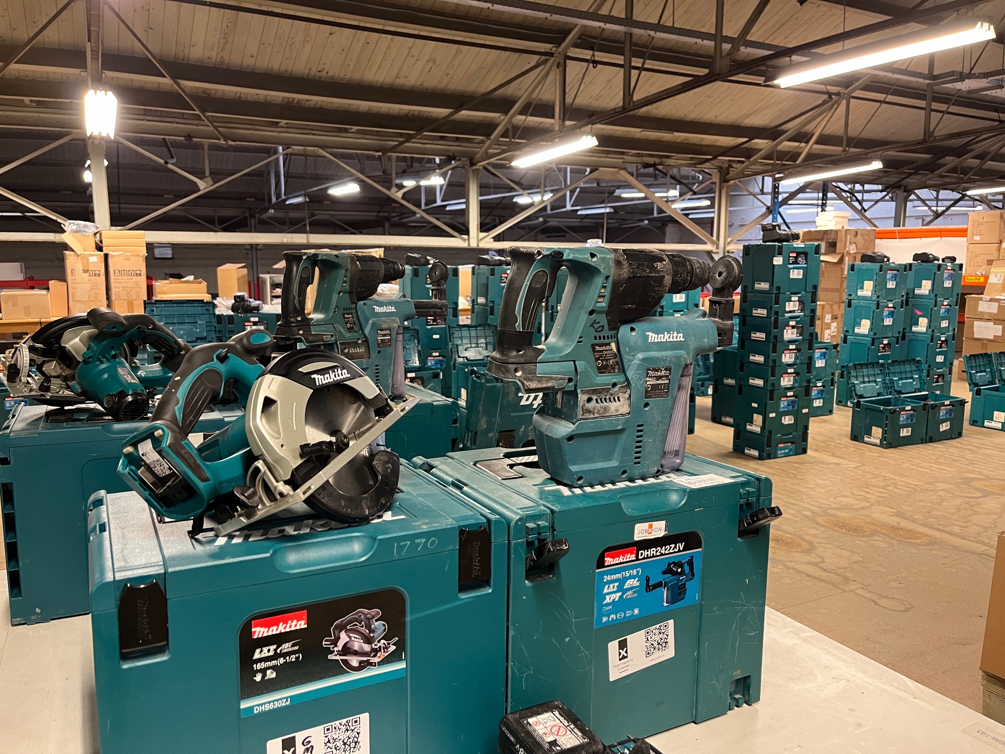 Makita bouwgereedschap opkopen – inkoop van Makita bouwmachines, accu gereedschap en complete partijen.