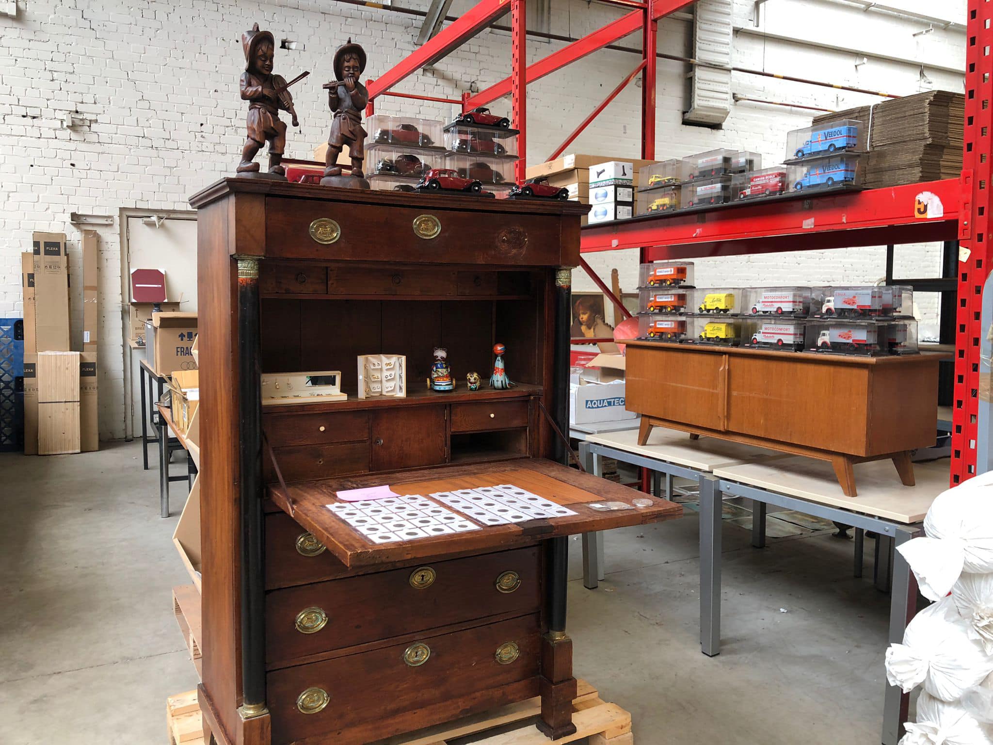 Design, antiek en kunst verkopen zoals bijzondere verzamelobjecten en waardevolle interieurstukken