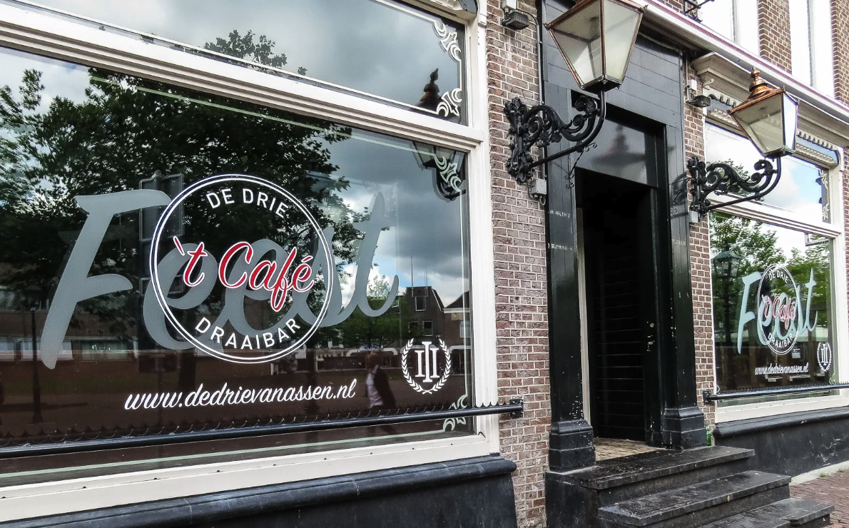 Café opkoper koopt café inventaris en barapparatuur direct op