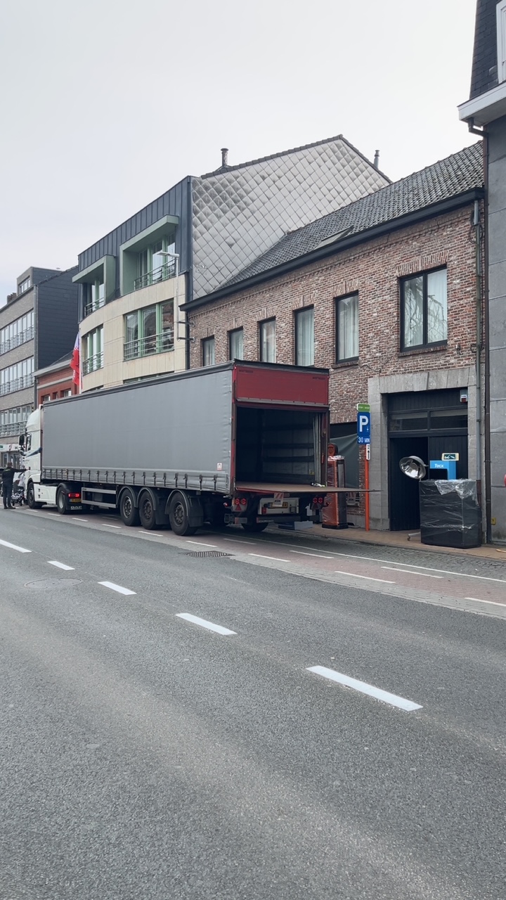 Leeg opgeleverde fietsenwinkel