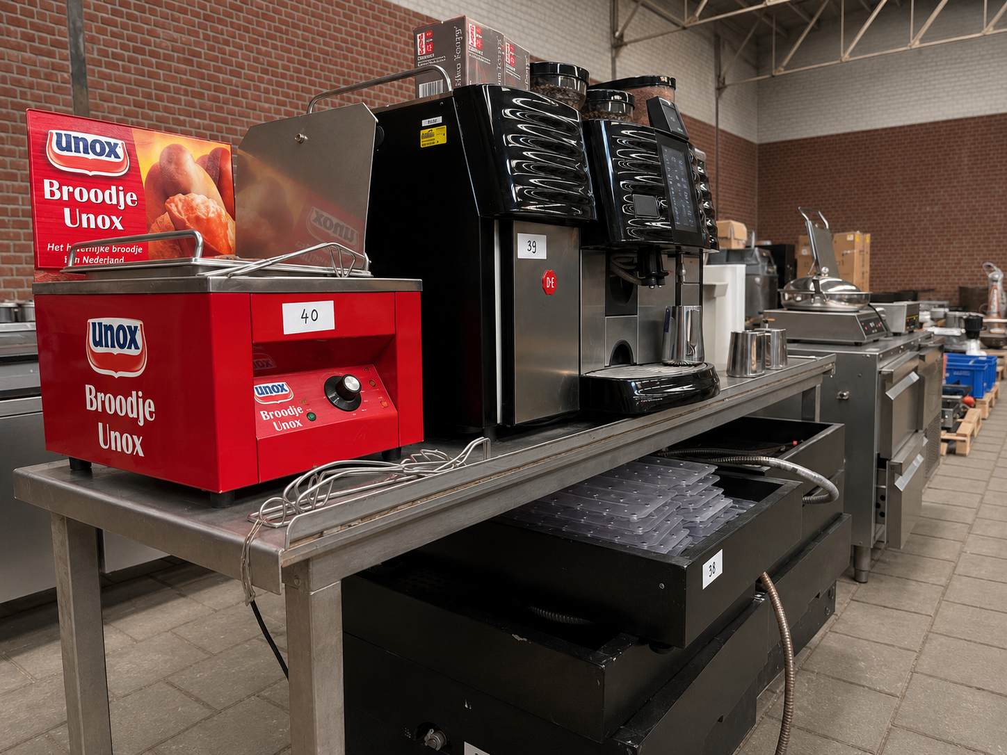 Complete horeca inventaris professioneel ingebracht voor online veiling