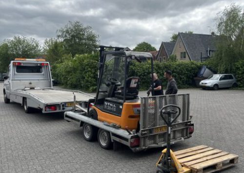 Inbrengveiling en directe verkoop van heftrucks, machines en industriële apparatuur. Veilinghuis Nederland regelt een snelle en efficiënte afhandeling.